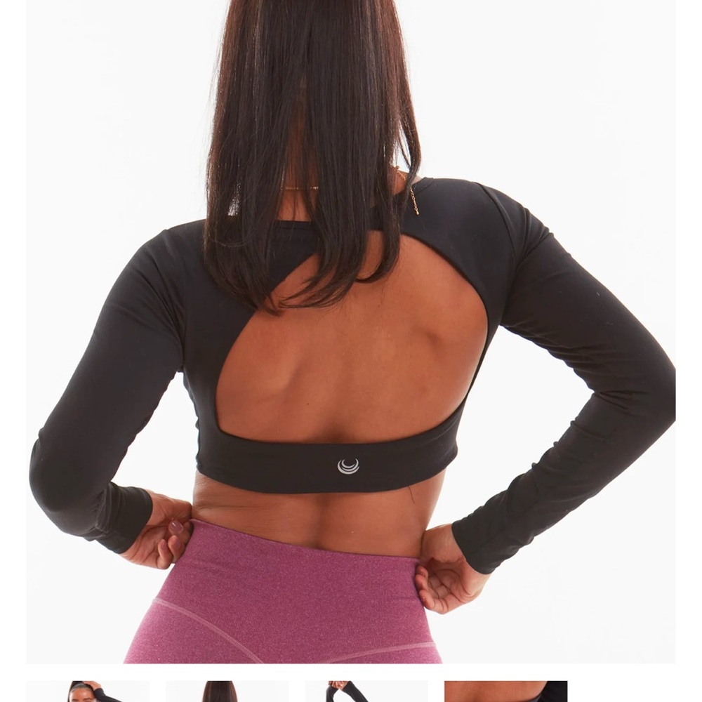BOGO 🛍️ Navy Blue Long Sleeve Open Back Top